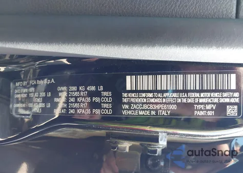 2017 Jeep Renegade Trailhawk 4X4 из США, поврежденный, VIN ZACCJBCB3HPE61900